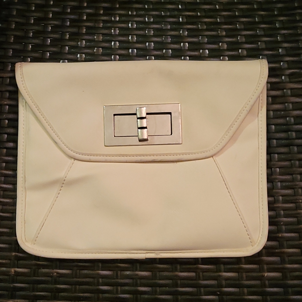 White as Snow! Tote bag. Beautiful!